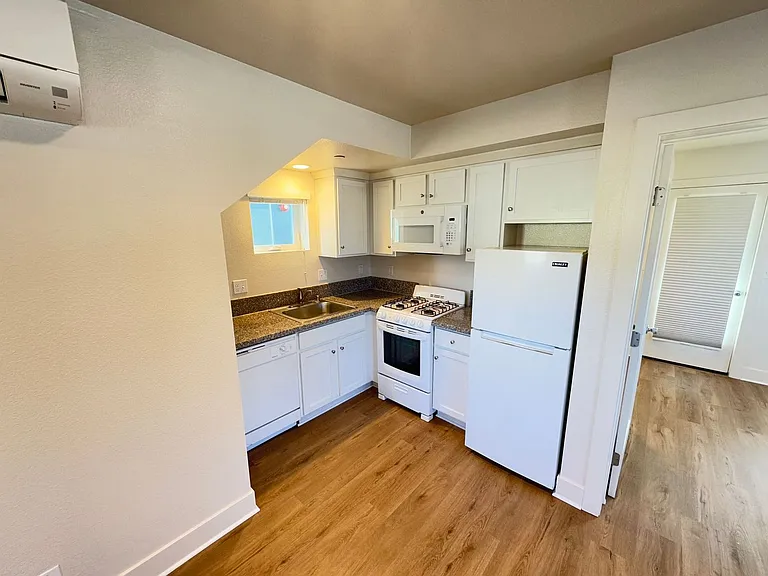 164 176 S Mallagh Street 204 #206 — Photo 4