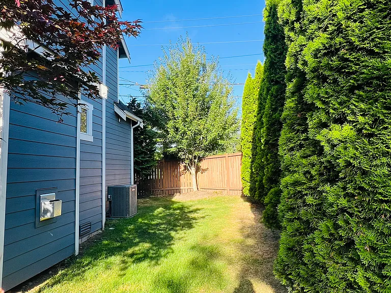 21018 39th Dr SE — Photo 28