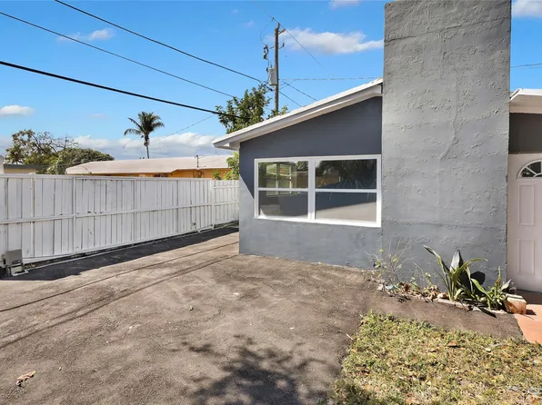 249 SW 12th St, Dania Beach, FL 33004
