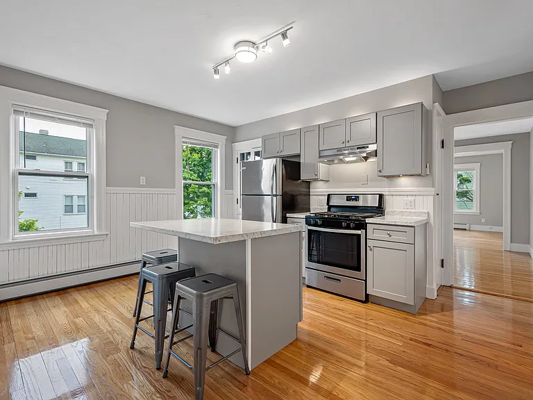 193 Ingleside Ave #1 — Photo 1