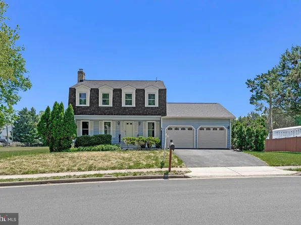 4613 Fillingame Dr, Chantilly, VA 20151