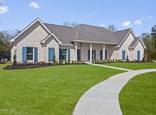 12551 Westwood Pl, Gulfport, MS 39503