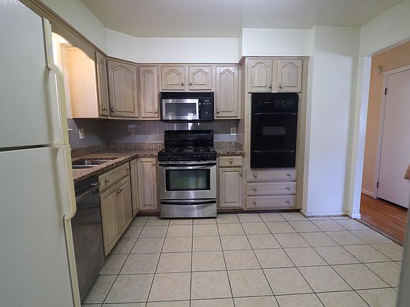 4th image of 11312 Old Fort Rd