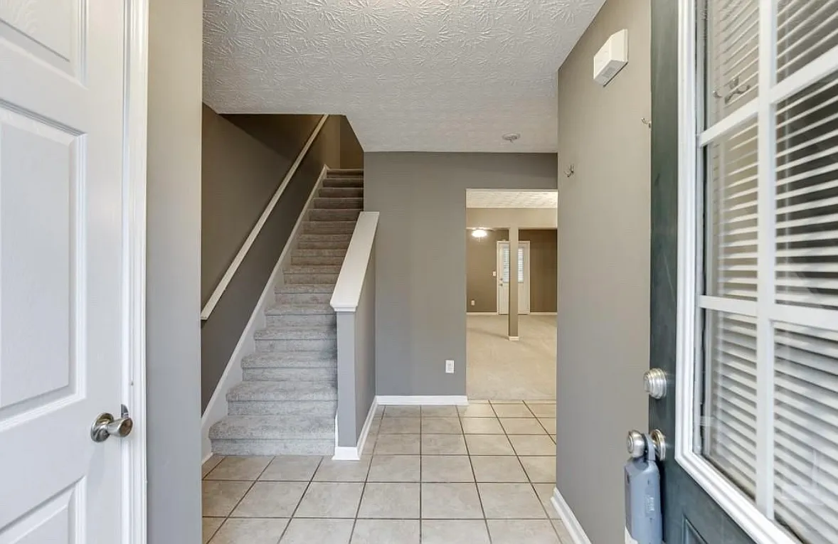 Building Photo - 2804 Valley Green Dr #2804