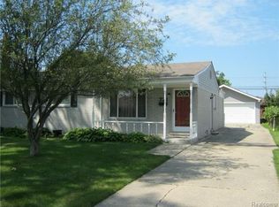 721 Tanglewood Dr, Madison Heights, MI 48071