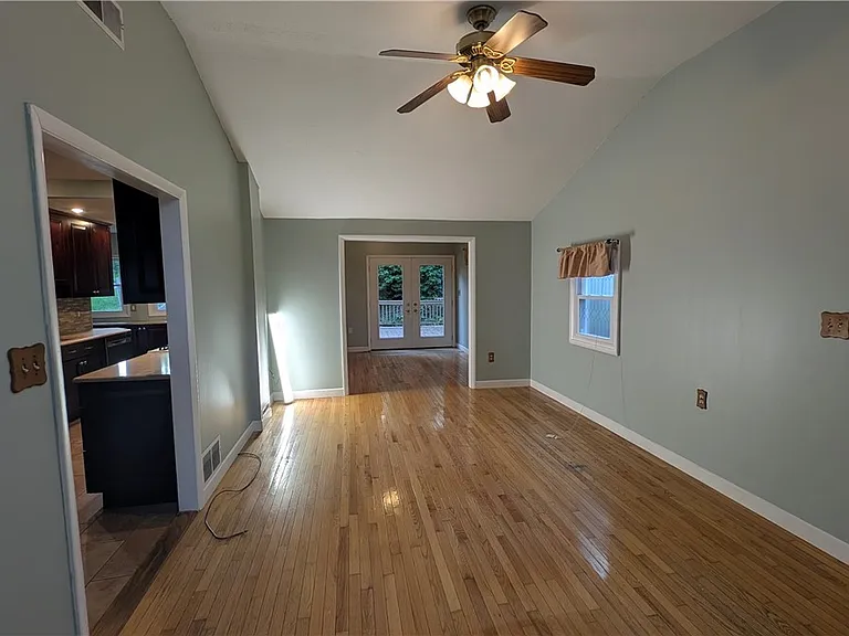 15 Wexford Rd — Photo 8