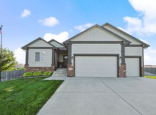 1901 N Amber Ridge St, Derby, KS 67037