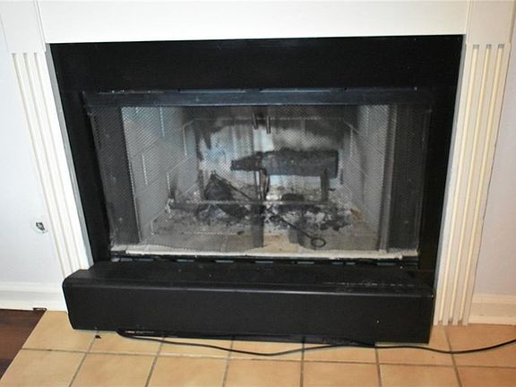 5th image of 555 Windchase Ln
