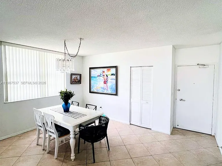 300 Bayview Dr #915 — Photo 6