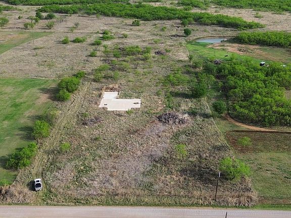 5th image of 715 N 77 Ranch Rd