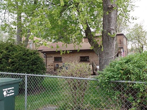 3rd image of 14201 S Tracy Ave