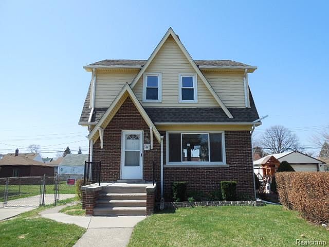 1st image of 1425 Warwick Ave