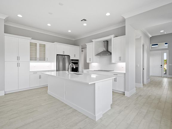 Kitchen 2147 Falls Circle