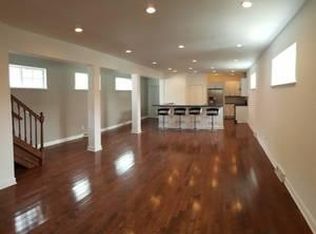 1155 E Kane Pl, Milwaukee, WI 53202