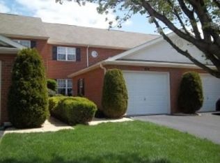 266 Whitechapel Rd, Lancaster, PA 17603