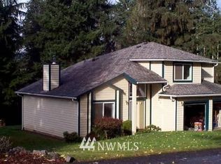 181 Mahonia Dr, Belfair, WA 98528