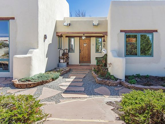 8 Vista Del Ocaso Rd, Ranchos De Taos, NM 87557 | MLS #111636 | Zillow