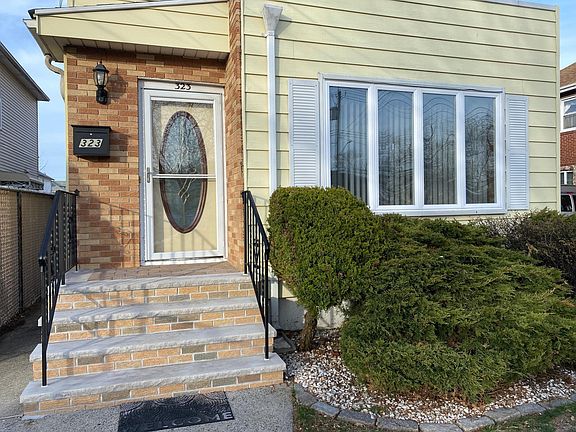 2nd image of 323 Buel Ave #1