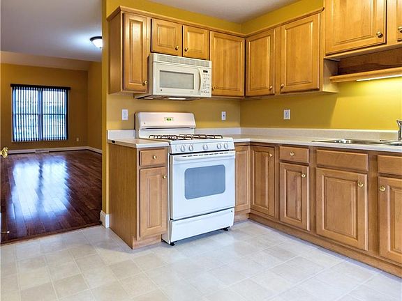5th image of 3903 E Boardwalk Pl