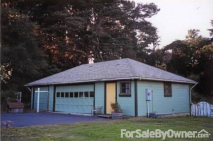 3-Car Garage w/Office & Bathroom