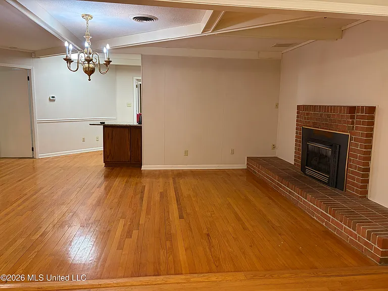 870 Green Acres Dr — Photo 28