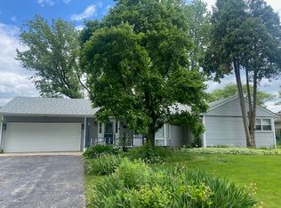 2810 Owl Ln, Rolling Meadows, IL 60008