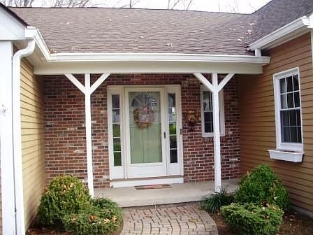 Main Entry to Both Main Home and in-law 