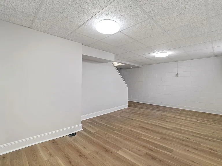 973 Agnew Rd — Photo 33