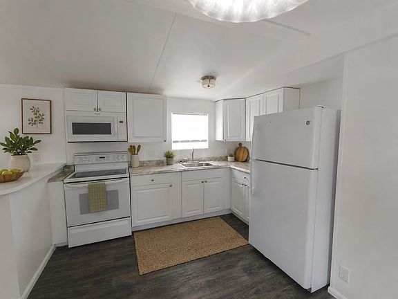 2nd image of 2702 NW 50th Ave