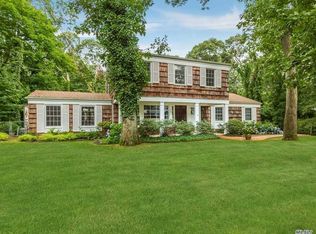 4 Shaker Hollow Rd, Setauket, NY 11733