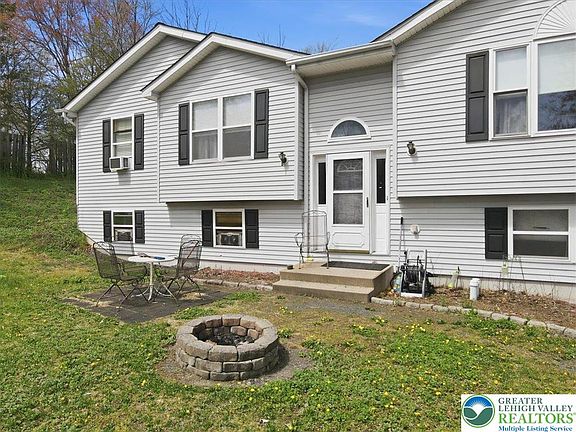 5th image of 704 Avenue E