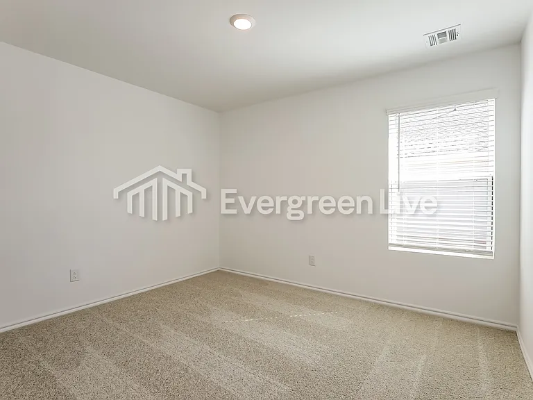 2308 Bleeker St — Photo 12
