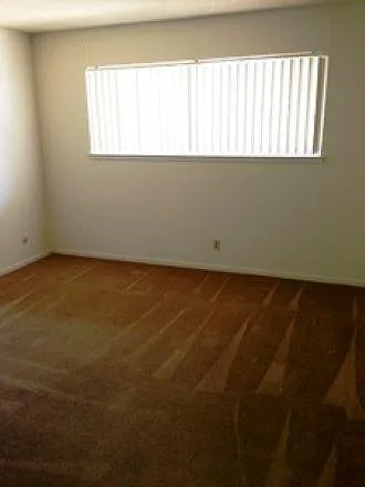 5055 N Del Mar Ave — Photo 8