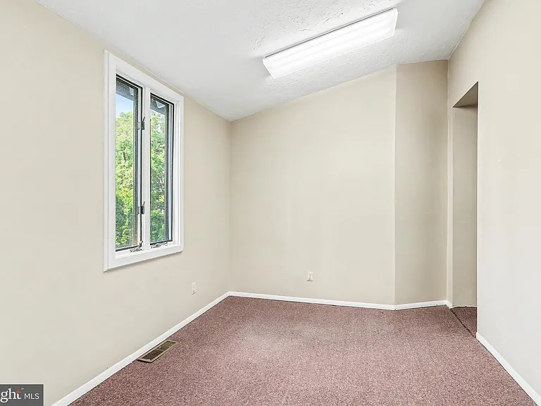 2601 Market St #A — Photo 11