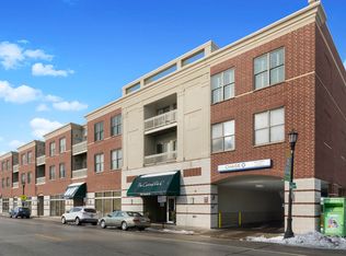 2951 Central St APT 209, Evanston, IL