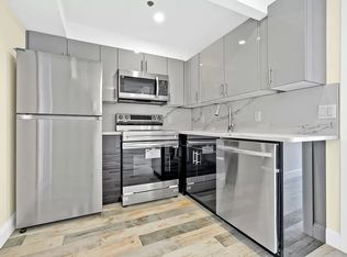 26-31 3rd St #22, Astoria, NY 11102