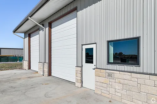 5225 County Road 1205 Photo 1
