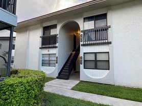 3035 NW 118th Dr, Pompano Beach, FL
