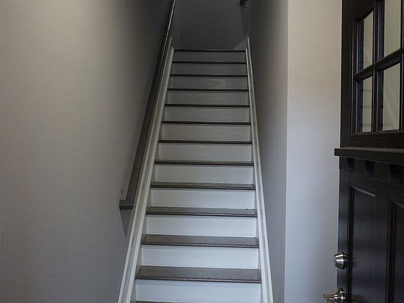 2nd image of 137 Oxford Ave #2