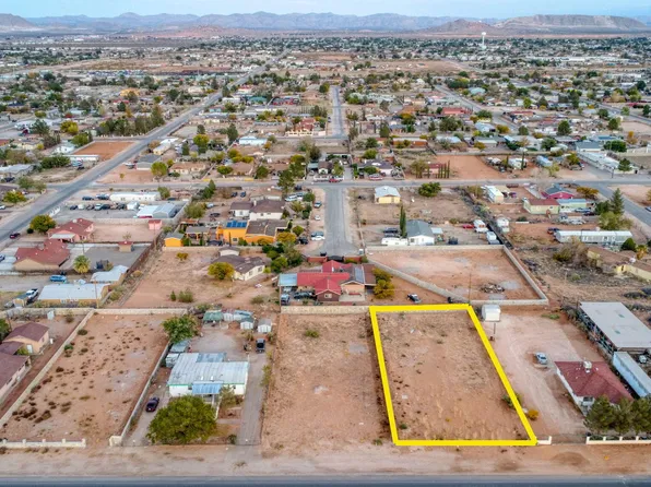 3748 Vista Del Este St, El Paso, TX 79938