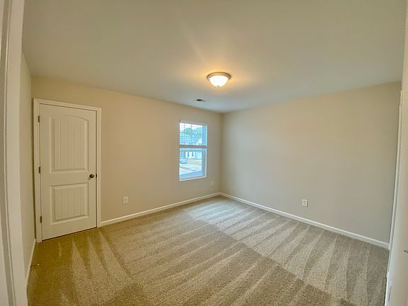 3rd image of 129 Adger Rd