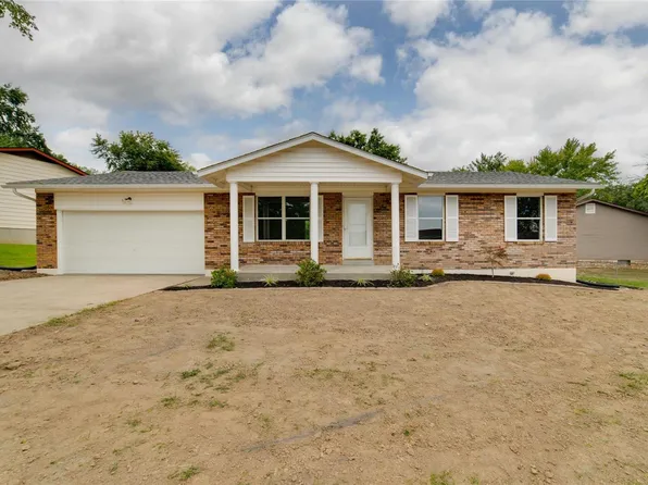 23 Drucker Ln, Old Monroe, MO 63369