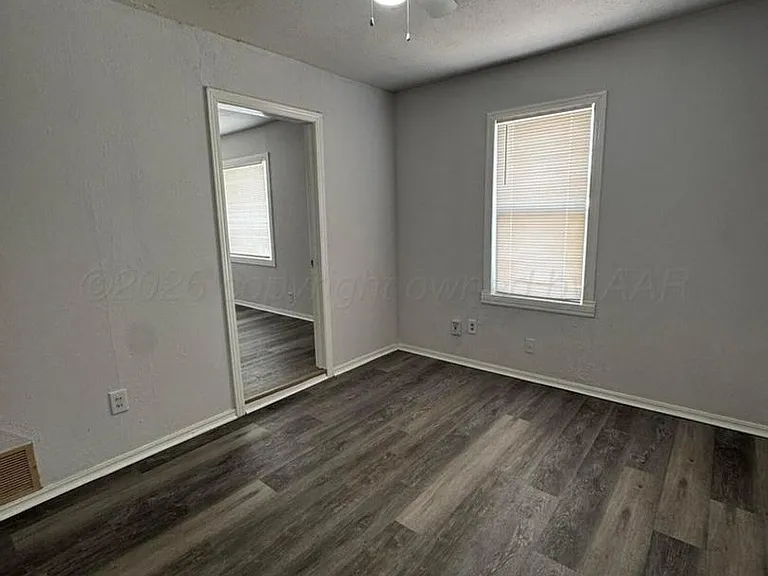 411 NE 13th Ave — Photo 6