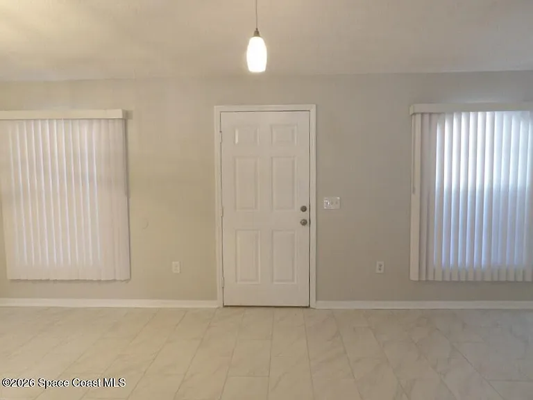 249 Higgins Ave NW — Photo 3