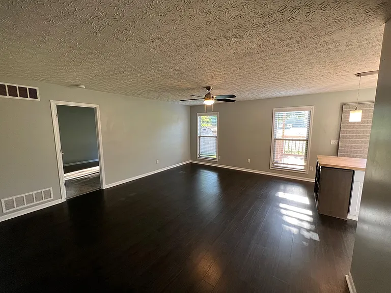 4468 Harston Ave — Photo 4