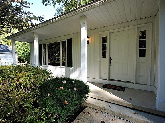 2nd image of 118 Countryside Dr