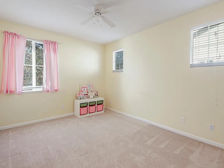 4352 Middlefield Dr — Photo 35