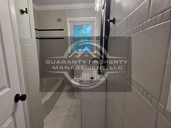 3rd image of 6223 Hunter St