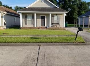 2749 Conor Ct, Marrero, LA 70072