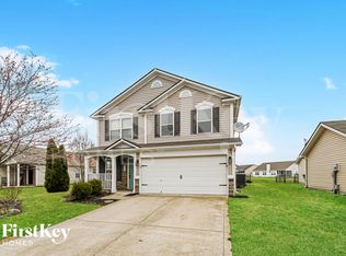 3471 Firethorn Dr, Whitestown, IN 46075